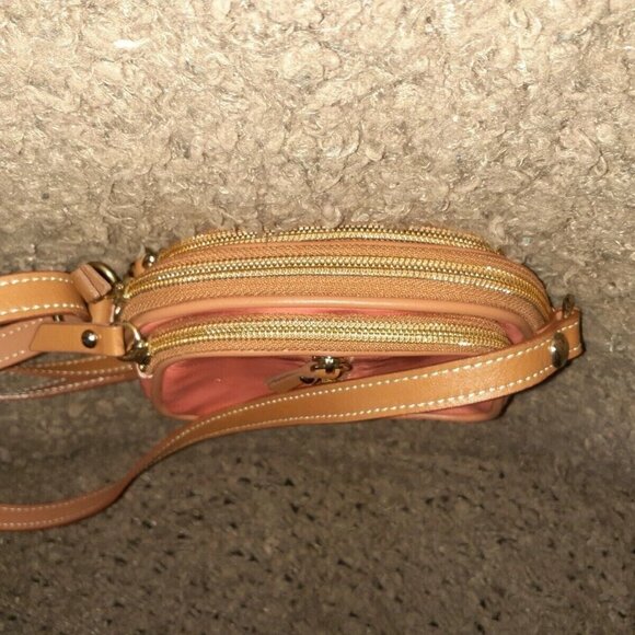 VALENTINA-Italy-Genuine Patent Leather Crossbody Handbag-Coral/Orange-Near Mint - Picture 6 of 8